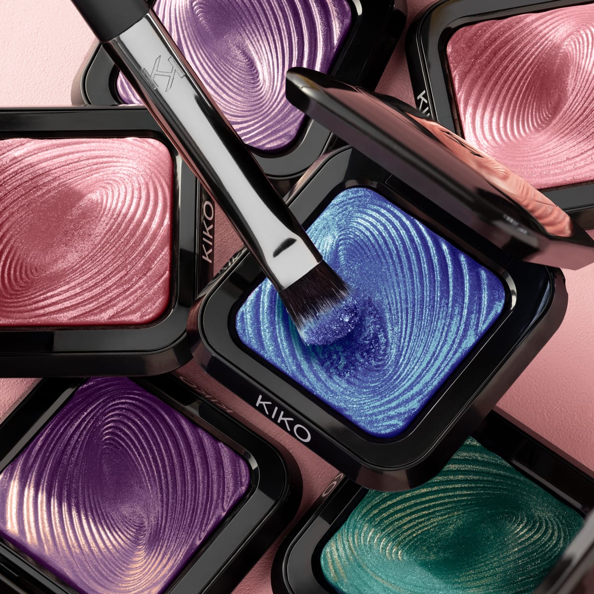 Water Eyeshadow Chrome Tech 02